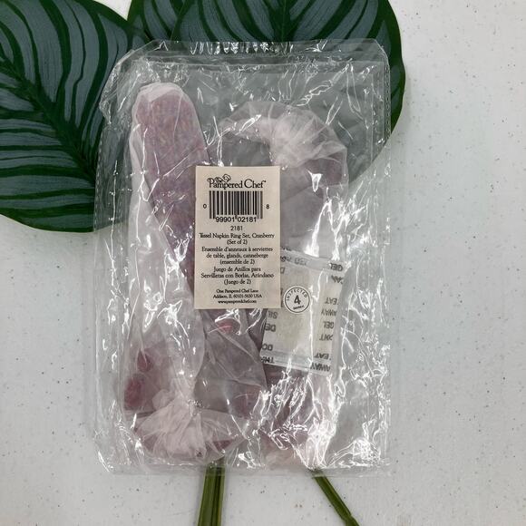 The Pampered Chef 2181 Multi-Colored Cranberry Beaded Tassel Napkin Ring 2 Set - Picture 1 of 4